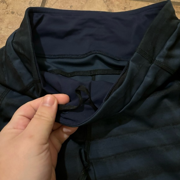 Lululemon Speed Tight III in good vibes navy print size 4 - Picture 5 of 7